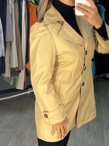 Yolande® | Manteau court femme coupe slim avec fermeture à un bouton