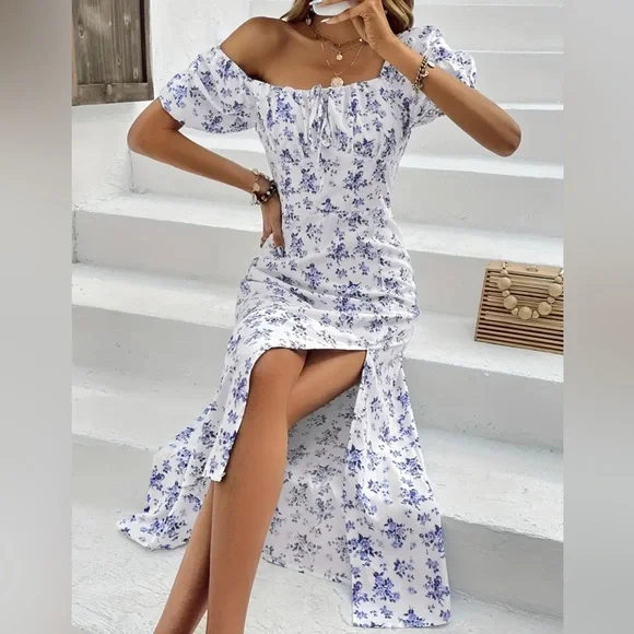 Lara - Robe midi à encolure carrée et imprimé floral