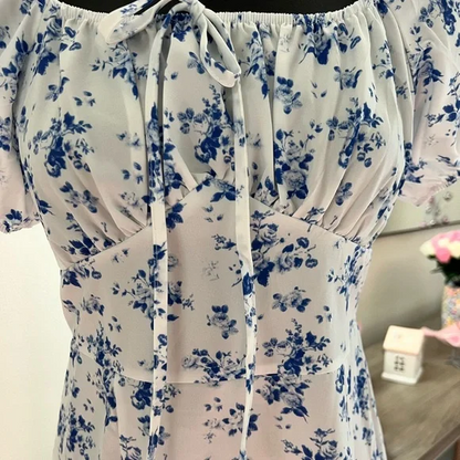 Lara - Robe midi à encolure carrée et imprimé floral